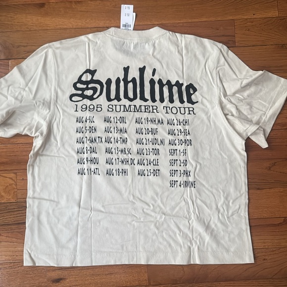Sublime Graphic Tee with Sun Design, size L never worn - Picture 2 of 2